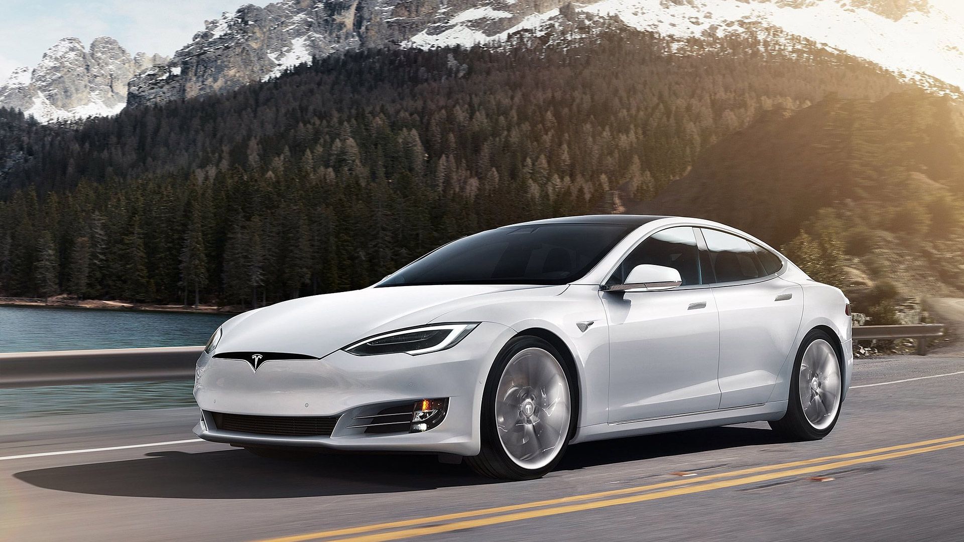 Tesla, En Hızlı Büyüyen Dünya Markası Oldu