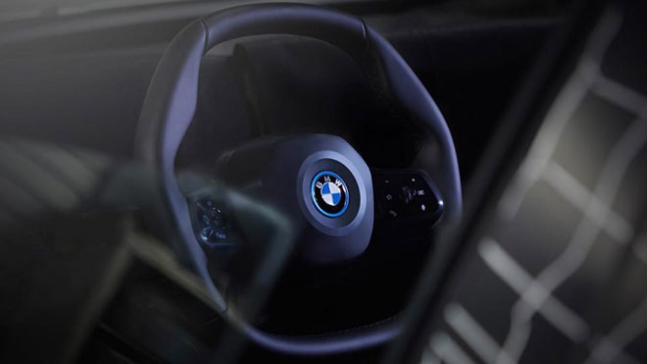 BMW Joystick Direksiyon Patenti Aldı!