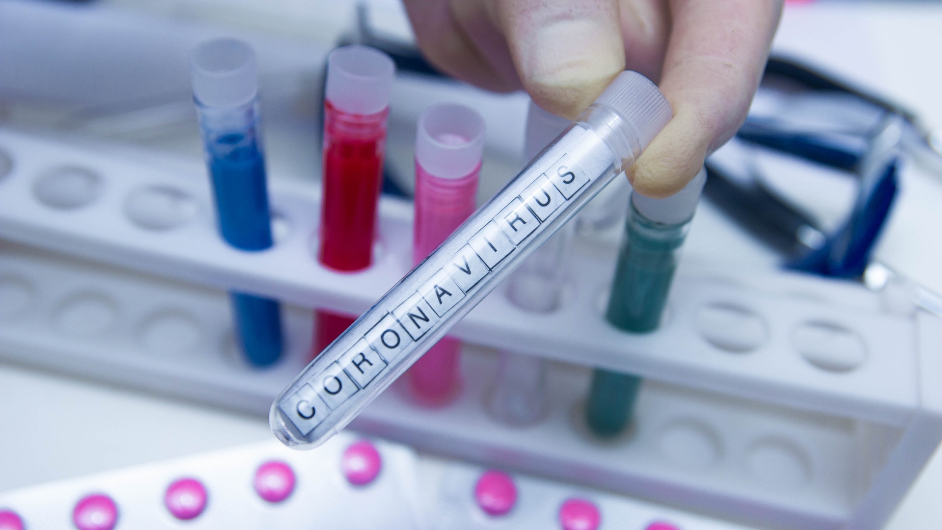 Koronavirüs Salgını Çözüm! Tükürük Testi Nedir?