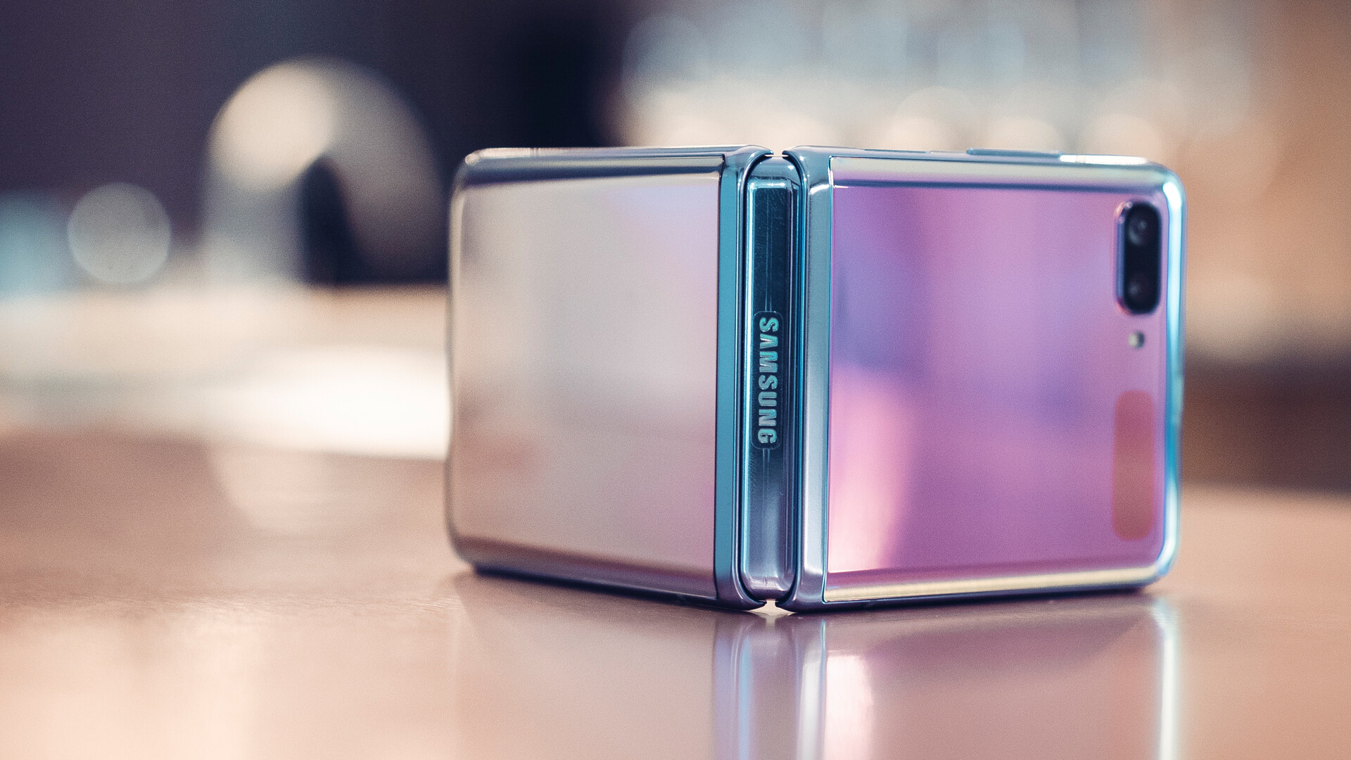 Samsung Galaxy Z Fold Lite, Resmi İnternet Sitesinde!