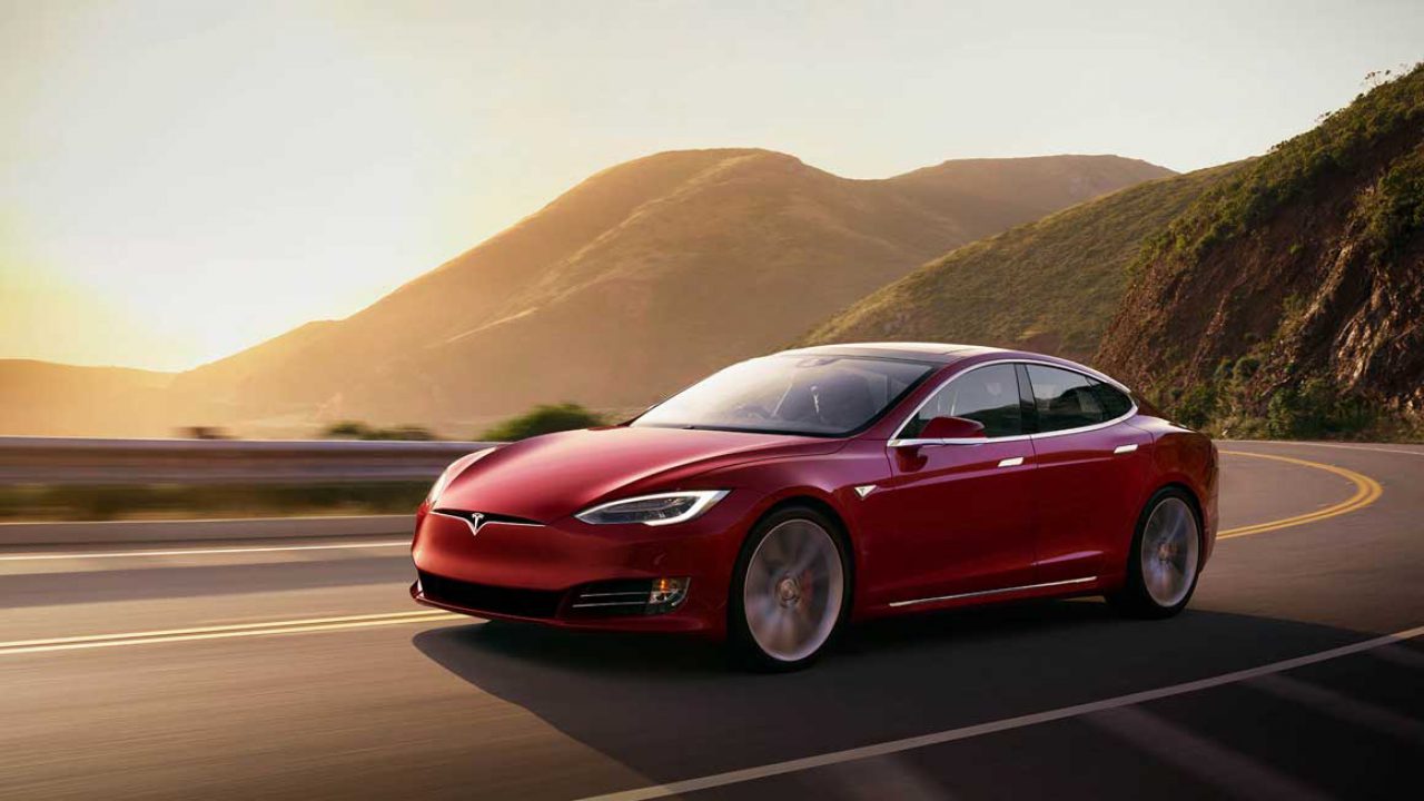 Tesla Model S Plaid Özellikleri