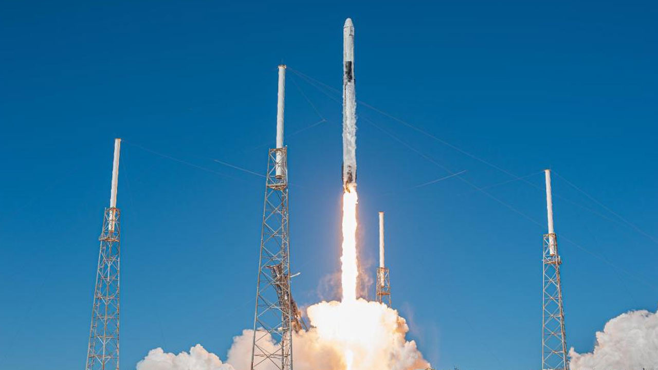SpaceX yeni Starlink uydu