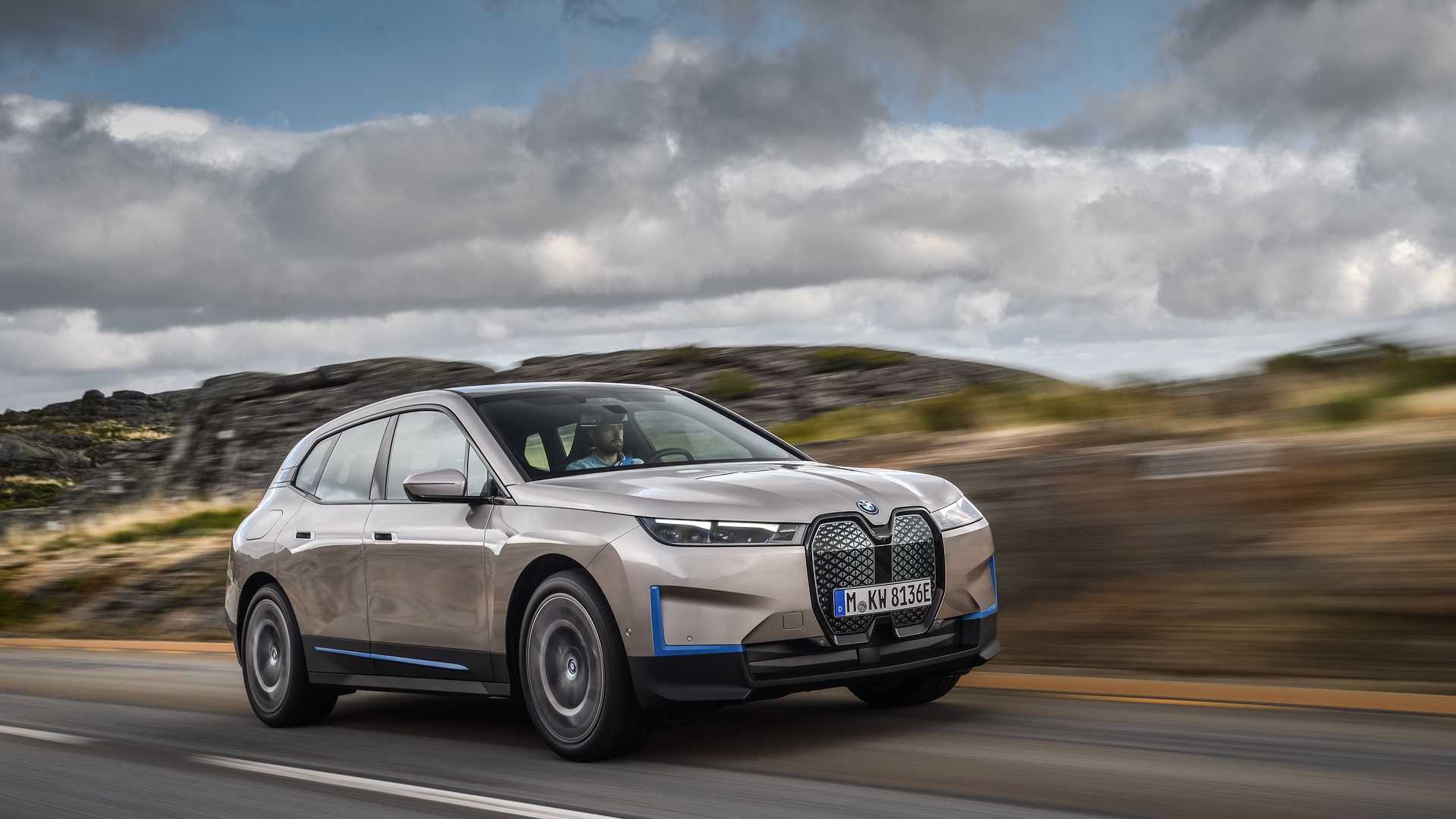 BMW iX Tanıtıldı! Elektrikli SUV Modelinin Özellikleri