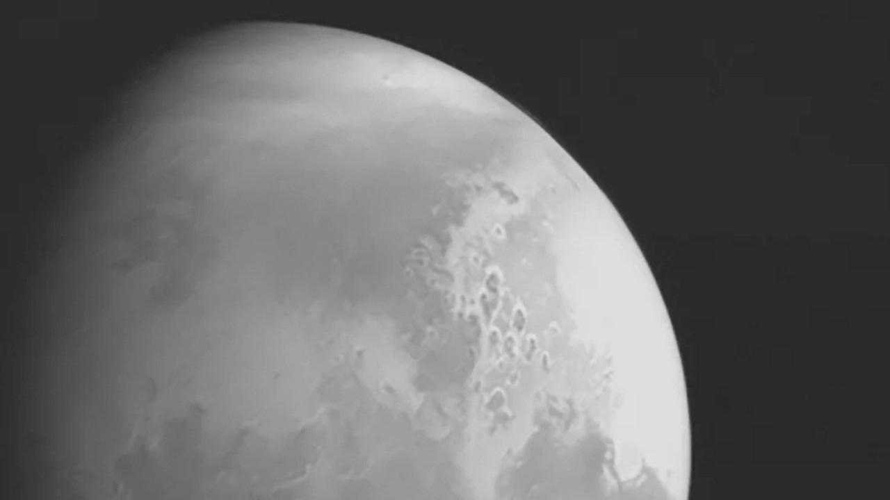 Mars keşif aracı Tianwen-1 fotoğraf paylaştı