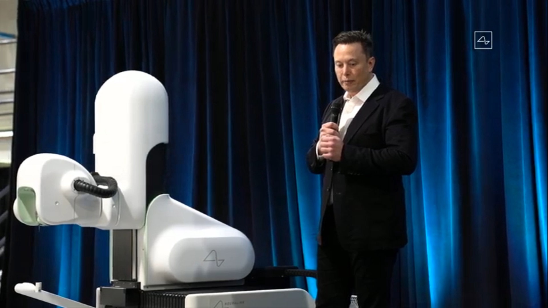 Elon Musk’a Kötü Haber Geldi! Neuralink’te İstifa