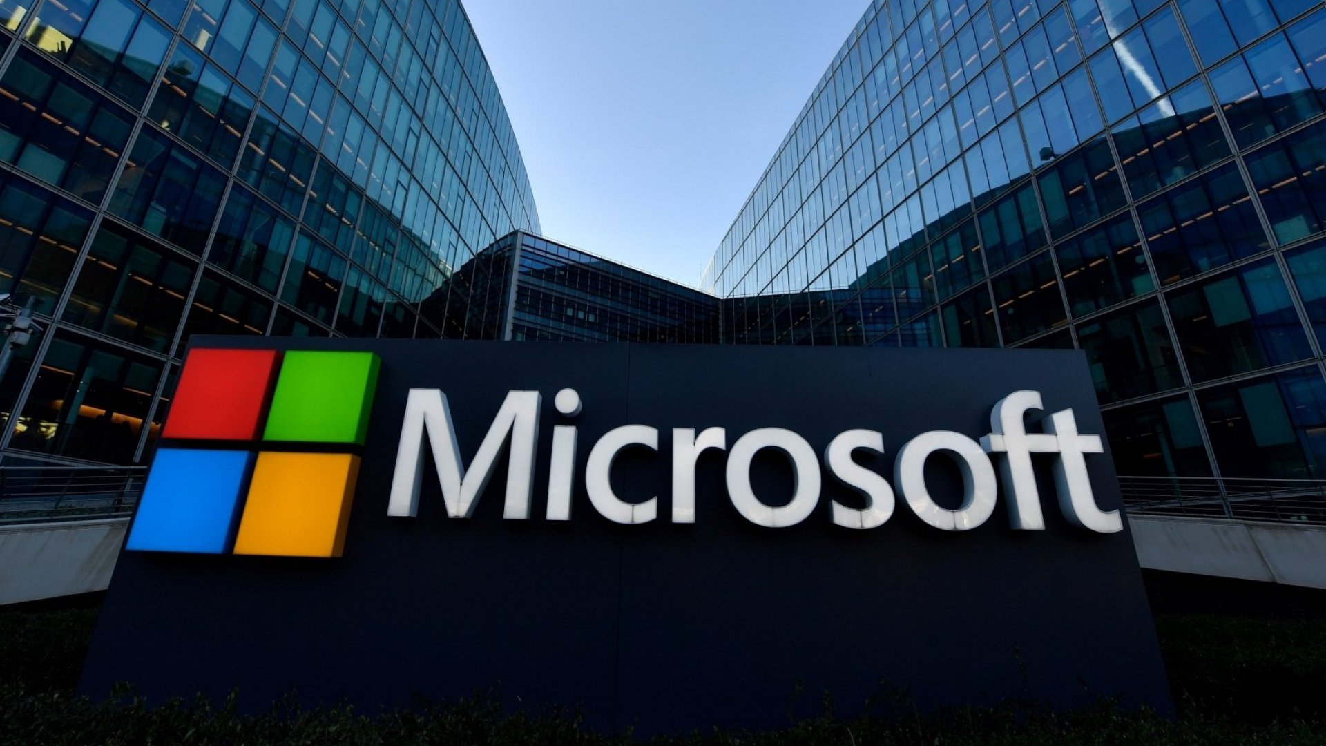 Microsoft Siber Saldırılar için Anlaşma Yaptı!