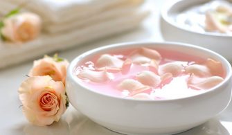 Gül Suyunun Faydaları Nedir? Gül Suyu Nasıl Kullanılır?