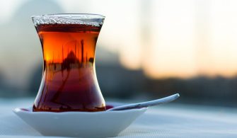 Siyah Çayın Faydaları ve Zararları Nedir?