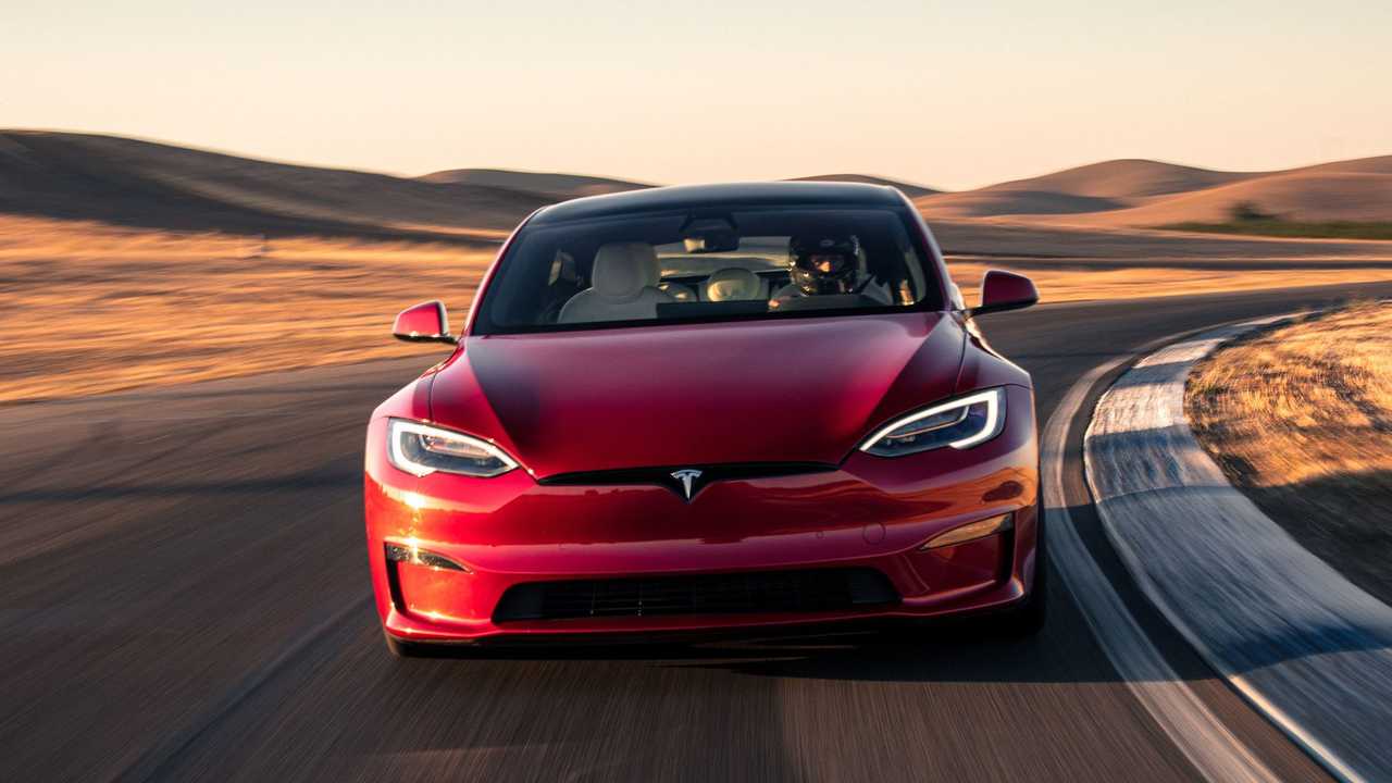 Tesla’dan tartışma yaratan otonom sürüş hamlesi!