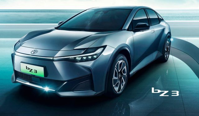 Toyota binlerce elektrikli aracını geri çağırıyor! İşte nedeni
