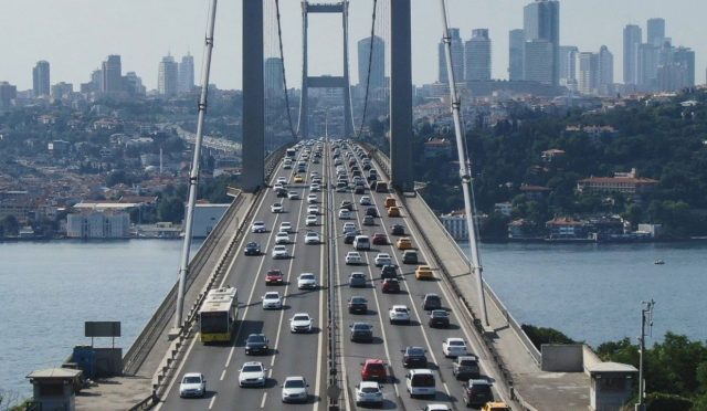 Köprü ve otoyol geçiş ücretlerine yeni yıl zammı geldi: İşte yeni fiyatlar!