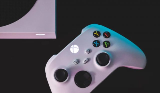 Xbox Series X beyaz renkli ve disksiz olarak geliyor!