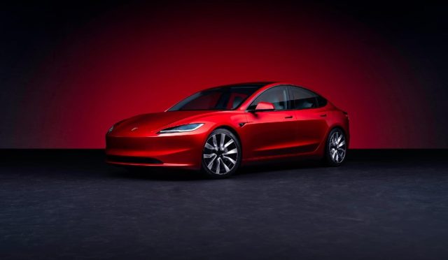 Tesla otomatik pilot teknolojisi ne kadar güvenli?
